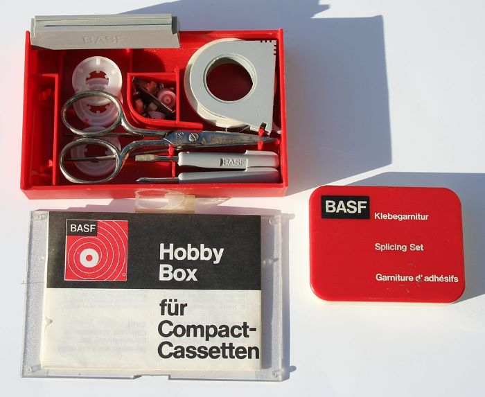 CompactCassetten-Reparaturset.jpg