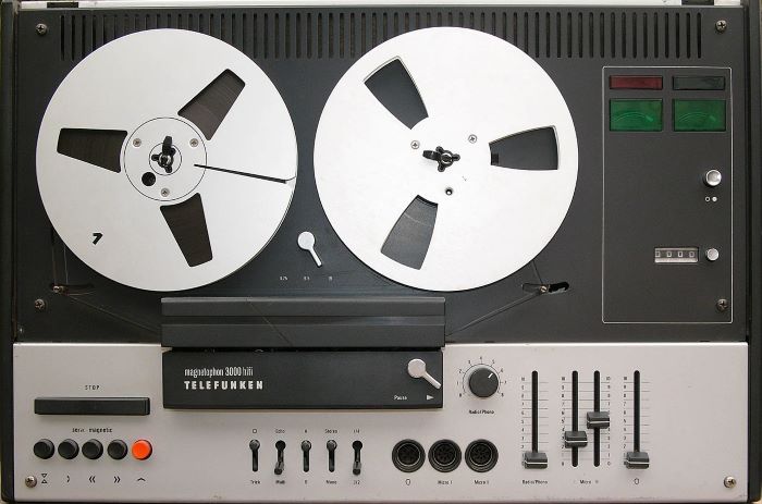 Telefunken_tonband_hg_copy.jpg