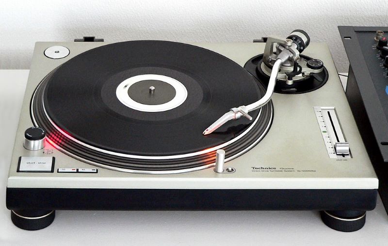 Tenics_SL-1200.jpg