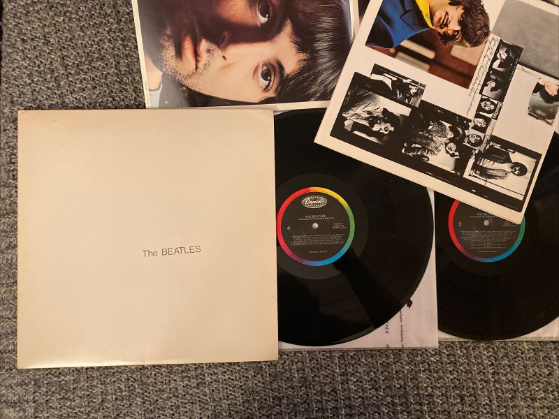 TheBealtesWhiteAlbum.jpg