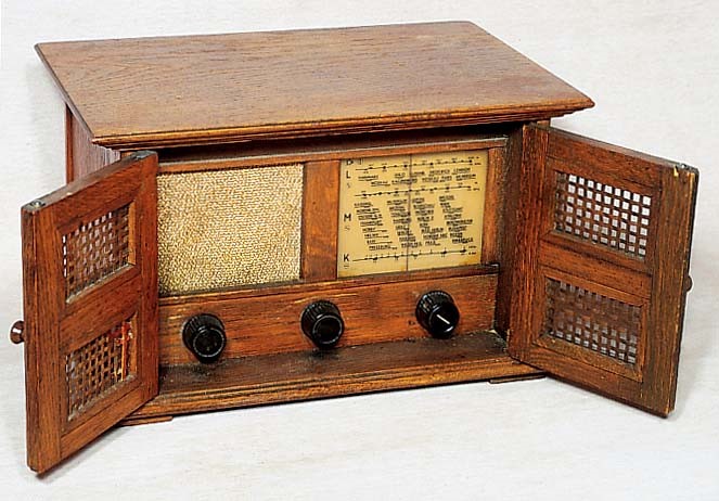 loewe optra radio 01 0002