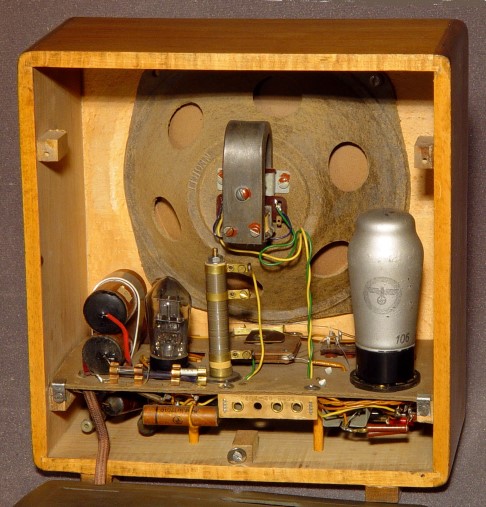 loewe optra radio 01 0004