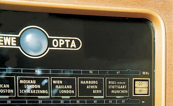 loewe optra radio 02 0004